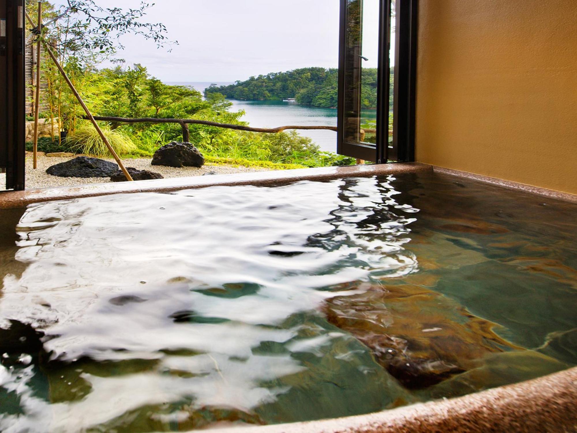 Noto Hyakurakusou Hotell Rom bilde